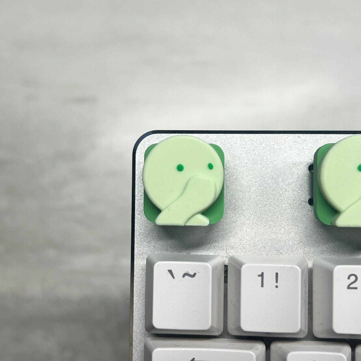 Smiski Smelly Keycap & Keychain | Stress Relief Fidget | Cartoon Collection | 3D Printed Gifts
