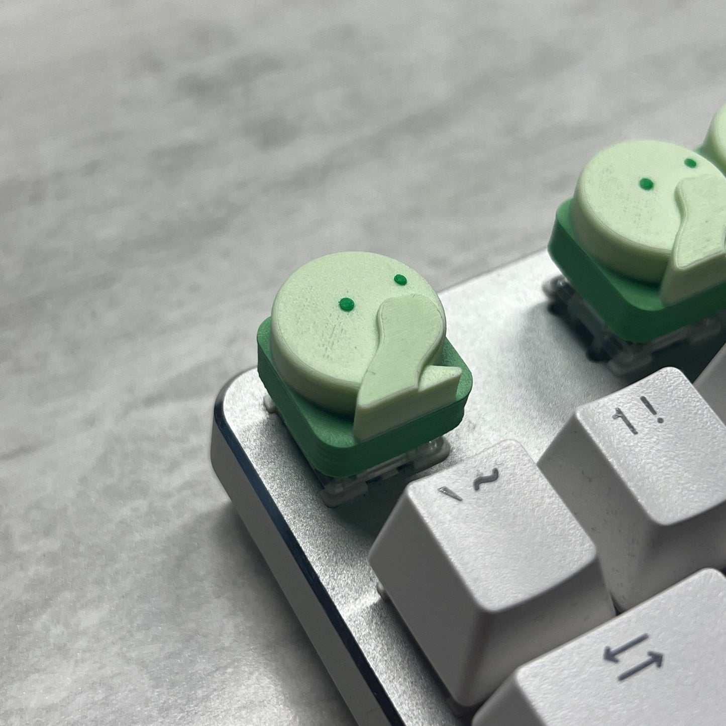 Smiski Smelly Keycap & Keychain | Stress Relief Fidget | Cartoon Collection | 3D Printed Gifts